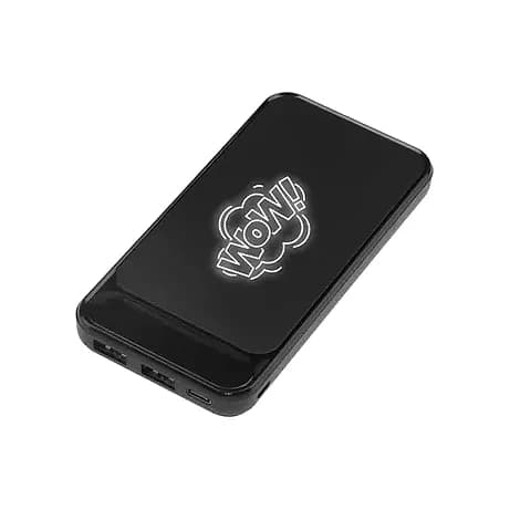 Promosyon ince powerbank gövdesinin alt kenarındaki dört şarj girişi