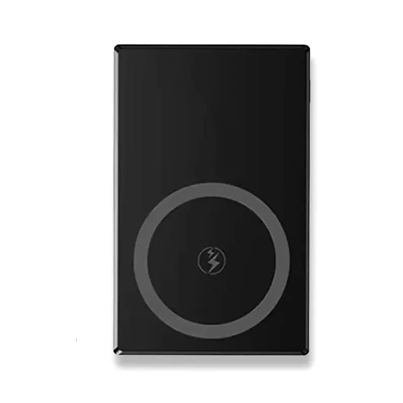 Promosyon siyah manyetik powerbank, yüzeyde gri halka ve şimşek simgesi bulunan